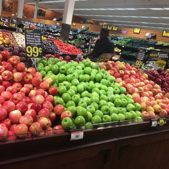 Ralphs - Wow.. apples look so crispy and shiny - Grocery Near Me - Van Nuys, California Ralphs - Wow.. apples look so crispy and shiny - Grocery Near Me - Van Nuys, California