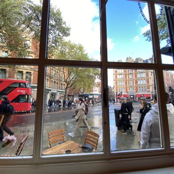 The Cambridge - View from our window seat - Pubs Near Me - London, XGL The Cambridge - View from our window seat - Pubs Near Me - London, XGL