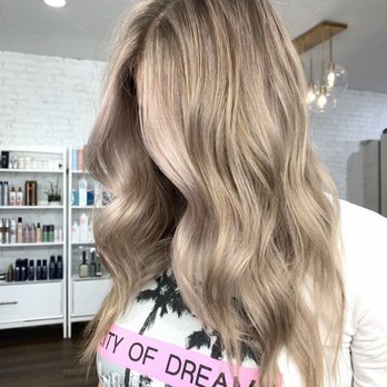 Lindsey Neller - Hair Stylists Near Me - South Pasadena, California Lindsey Neller - Hair Stylists Near Me - South Pasadena, California