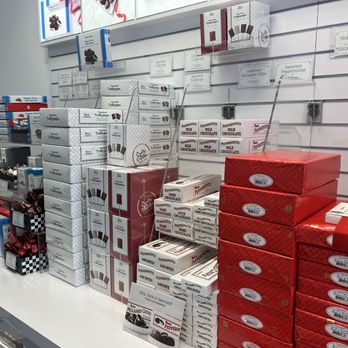 See's Candies - Candy Stores Near Me - Lancaster, California