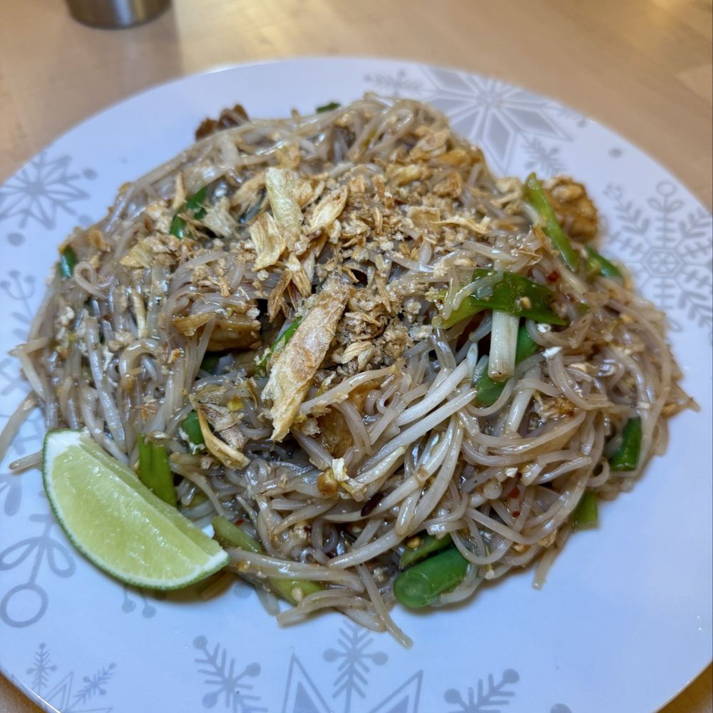 Took Took 98 - Pad Thai with tofu - Rice noodle, Lump egg, Peanut, Scallion, Beansprout, Green bean, Tamarind sauce - Thai Near Me - Pittsburgh, Pennsylvania Took Took 98 - Pad Thai with tofu - Rice noodle, Lump egg, Peanut, Scallion, Beansprout, Green bean, Tamarind sauce - Thai Near Me - Pittsburgh, Pennsylvania