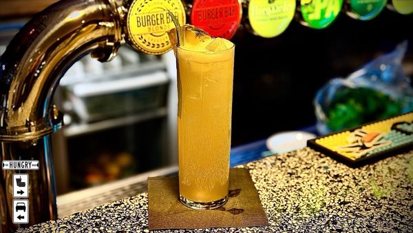 Burger Bar Crescent by null