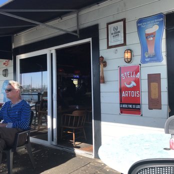 Quinn's Lighthouse - Seafood Near Me - Oakland, California