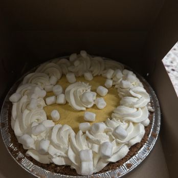 A Will and A Whisk Bakery - pumpkin marshmallow pie - Bakeries Near Me - Fernandina Beach, Florida