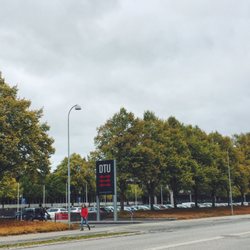 Danmarks Tekniske Universitet - Indgangen til hovedbygningen