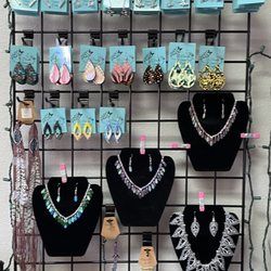 La Donna's Unique Crafts