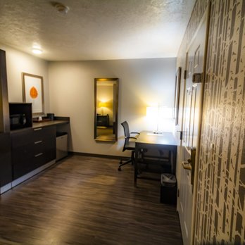 Best Western Corvallis - Photograph taken by John Huân Vu of San Jose, California on Labor Day 2020. - Hotels Near Me - Corvallis, Oregon Best Western Corvallis - Photograph taken by John Huân Vu of San Jose, California on Labor Day 2020. - Hotels Near Me - Corvallis, Oregon