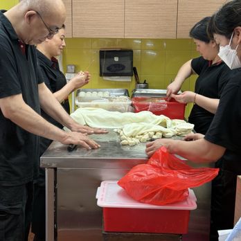 祥興記上海生煎包 - Making the 生煎包 - Shanghainese Near Me - Hong Kong, HK
