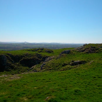 Smailholm Tower - Where the stables were - Landmarks & Historical Buildings Near Me