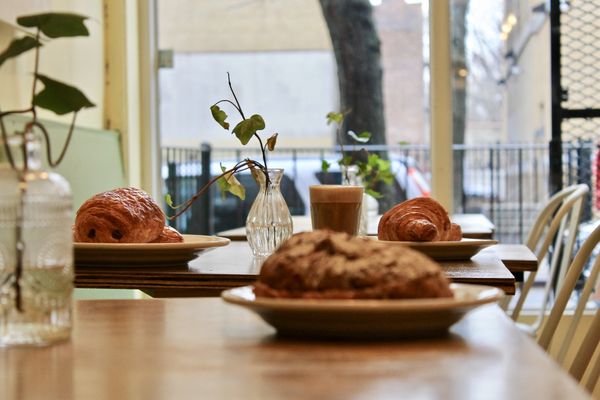 Polly’s Cafe by null