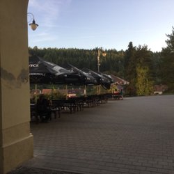 Zámecká restaurace - Pohled na terasu