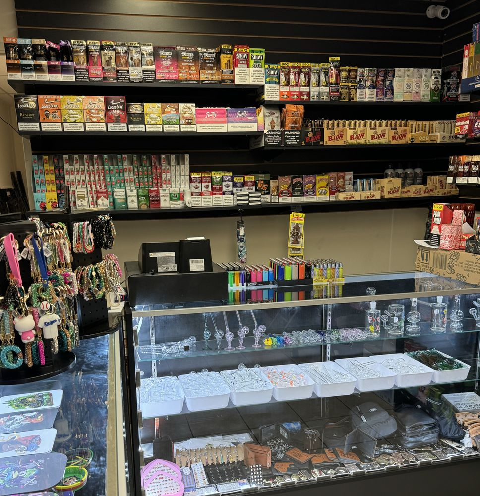 NUMBER 1 SMOKE SHOP Updated October 2024 3322 E Anaheim St, Long