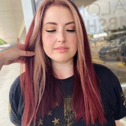 Salon Bombshell