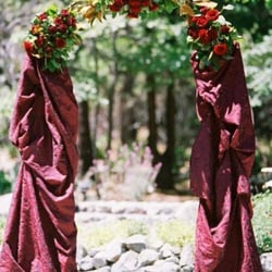 Art In Bloom Flowers - Nevada City wedding flowers for ceremony.