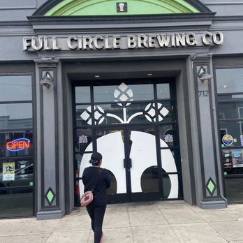 Full Circle Brewing Company - Entrance - Breweries Near Me - Fresno, California