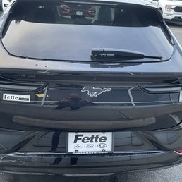 Unfortunately they Fette Ford sign is quite prominent on the black car. Need to remove that