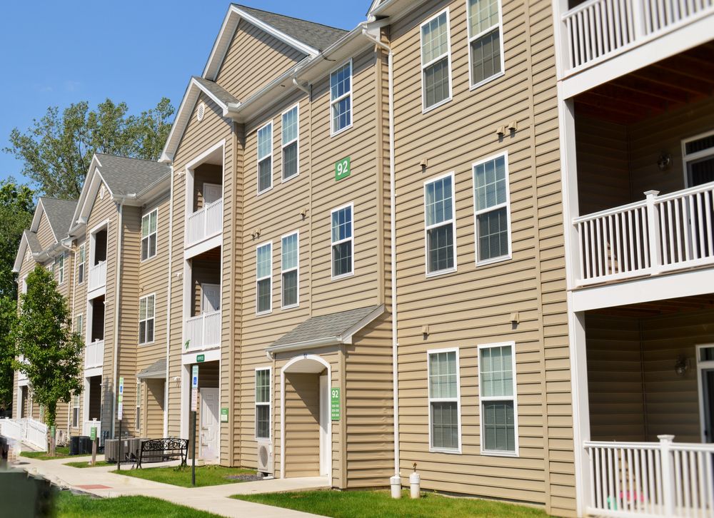 GLENBROOK EAST APARTMENTS Updated October 2024 92 Waverly Dr