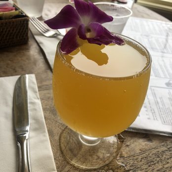 Starling Diner - Mango peach mimosa - New American Near Me - Long Beach, California