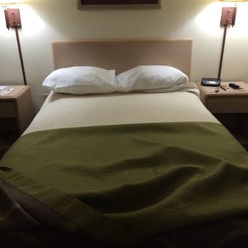 Super 8 by Wyndham Monticello - Clean bed - Hotels Near Me - Monticello, New York Super 8 by Wyndham Monticello - Clean bed - Hotels Near Me - Monticello, New York