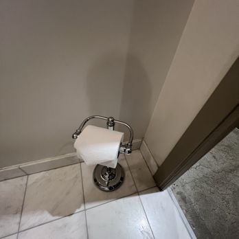 Hotel G - Toilet paper is a mile from the toilet so move it close for those with alligator arms like myself lol - Hotels Near Me - San Francisco, California Hotel G - Toilet paper is a mile from the toilet so move it close for those with alligator arms like myself lol - Hotels Near Me - San Francisco, California