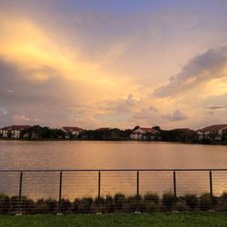 Welleby Park - Sunset view of lake