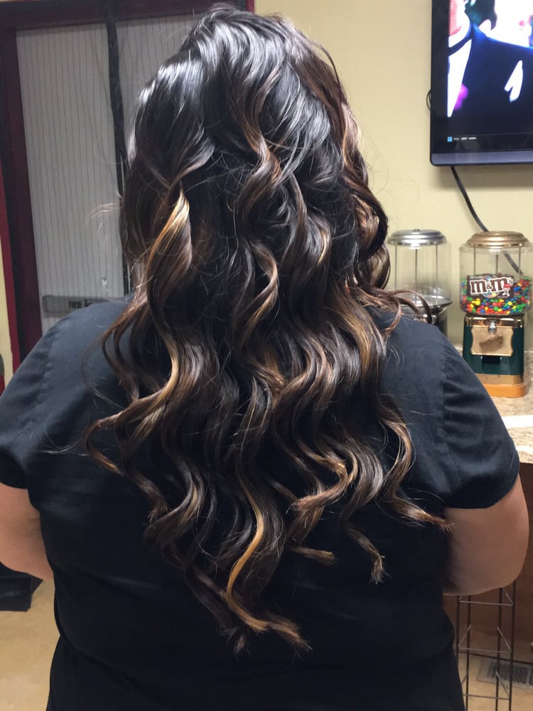 Christina Allen at Ms.T's New Beginning Salon Logo