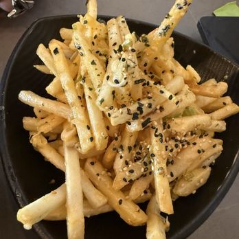 Eighty-Eight Sushi & Ramen - Furikake Fries - Sushi Bars Near Me - Mountain View, California