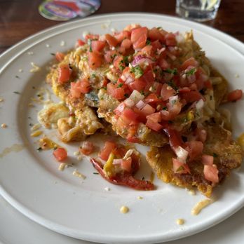 Bahama Breeze - Chicken Tostones - Latin American Near Me - Orlando, Florida Bahama Breeze - Chicken Tostones - Latin American Near Me - Orlando, Florida