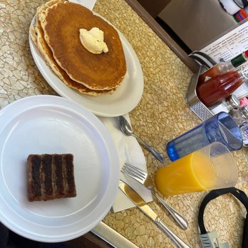 Way Station Coffee Shop - Coffee & Tea Near Me - Newhall, California