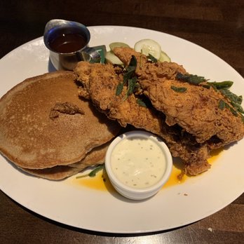 Yard House - Nashville Hot Chicken - New American Near Me - Irving, Texas