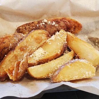 welovEmilia - Rosemary parmesan fries with no rosemary at all. And count the wedges, 7-8 slices for the price? And doesn't match the description. - Italian Near Me - Clarksville, Tennessee welovEmilia - Rosemary parmesan fries with no rosemary at all. And count the wedges, 7-8 slices for the price? And doesn't match the description. - Italian Near Me - Clarksville, Tennessee