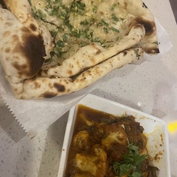 Tabla - Winter Park - Aloo Gobi & Garlic Naan - Chinese Near Me - Winter Park, Florida Tabla - Winter Park - Aloo Gobi & Garlic Naan - Chinese Near Me - Winter Park, Florida