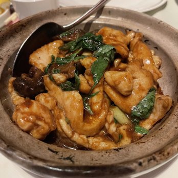 Blossom - Spicy Chicken Clay Pot - Chinese Near Me - Las Vegas, Nevada Blossom - Spicy Chicken Clay Pot - Chinese Near Me - Las Vegas, Nevada