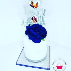 Nice Anniversary Cake