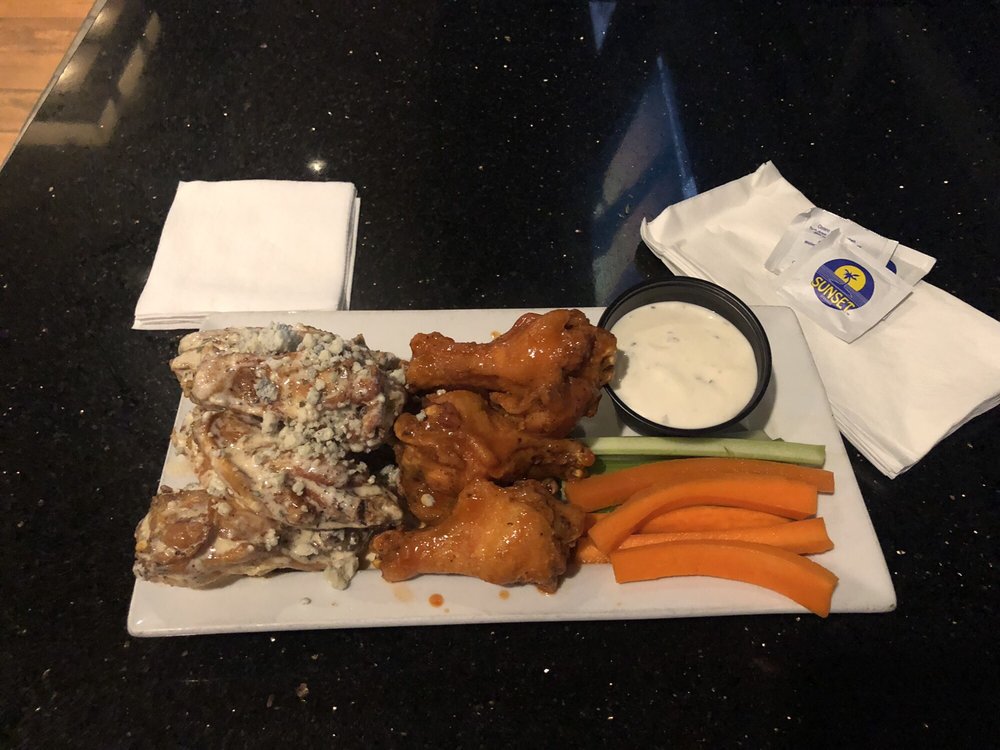 XTREME WINGS AND BAR 35 Photos & 80 Reviews 8119 Watson St, McLean