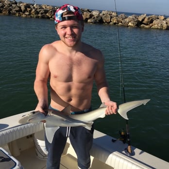 Capt Jared - Shark caught off sand key jetty - Tours Near Me