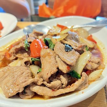 Rice Barn Thai Eatery & Wine Bar - Beef Chili Cha Cha - Wine Bars Near Me - Vacaville, California