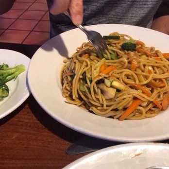 Harbor Cafe - Lo mein - Seafood Near Me - Clarksville, Tennessee