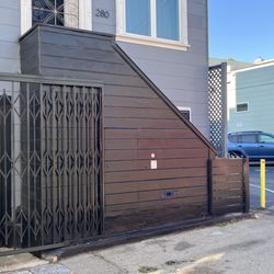 Peephole Cinema - San Francisco - Alleyway