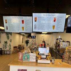Secret Tea House - Clean, friendly, efficient.
