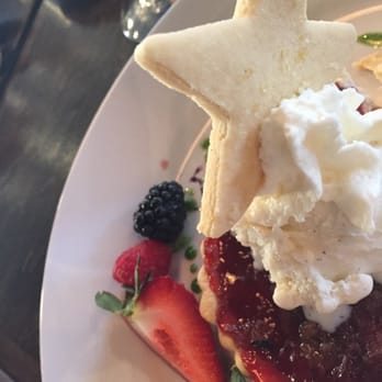 Commoner & Co - Did some say Strawberry Rhubarb Pie? Yes they did! - Cocktail Bars Near Me - Tucson, Arizona