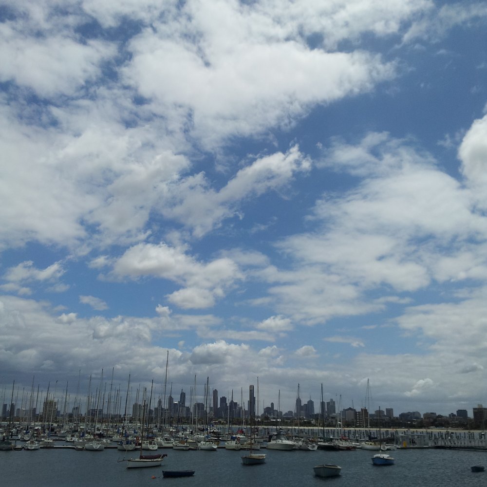 Little Blue - Restaurants Near Me - St Kilda, VIC