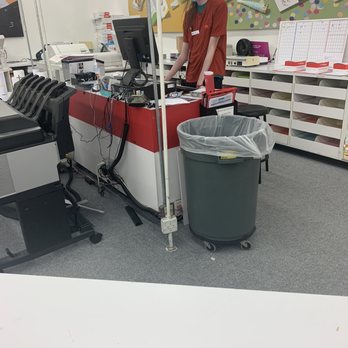 Staples - This is Chris. He is rude. - Shipping Centers Near Me - Clemmons, North Carolina