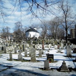 Holy Cross Cemetery