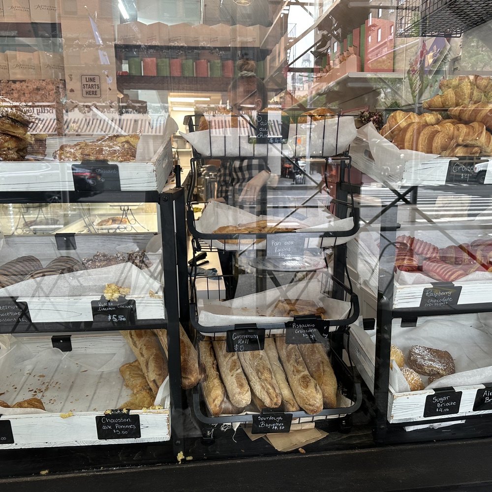 Pastries. Their kouign-aman was good.
