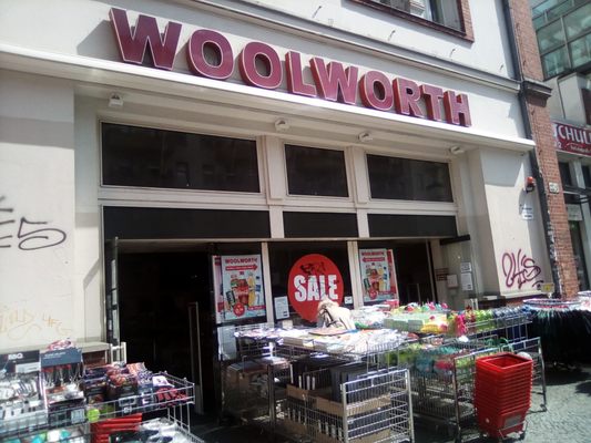 WOOLWORTH - Updated June 2025 - Hermannstr. 218, Berlin, Germany ...