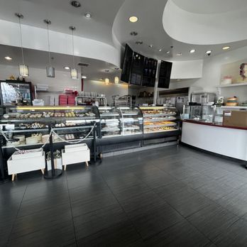 Sugar Twist Bakery - Donuts Near Me - Bakersfield, California