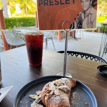 Carmela Coffee - East Delray - Outside seating - Coffee & Tea Near Me - Delray Beach, Florida Carmela Coffee - East Delray - Outside seating - Coffee & Tea Near Me - Delray Beach, Florida