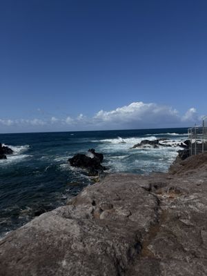 Ho'okipa Beach Park by null