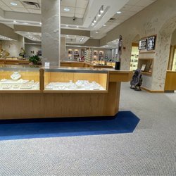 D & M Perlman Fine Jewelry and Gifts